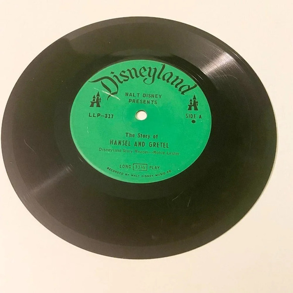 Vintage 1967 Disney Hansel and Gretel 7 Inch Record and Book - Picture 10 of 15
